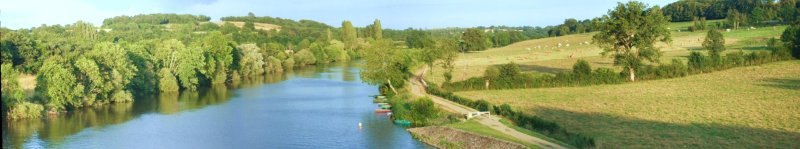 Vue panoramique de la Mayenne du balcon